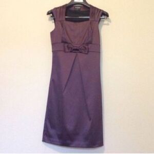 BCBG Women’s Size 10 Vintage Dress Brown Satin Sleeveless Sheath Pencil with Bow